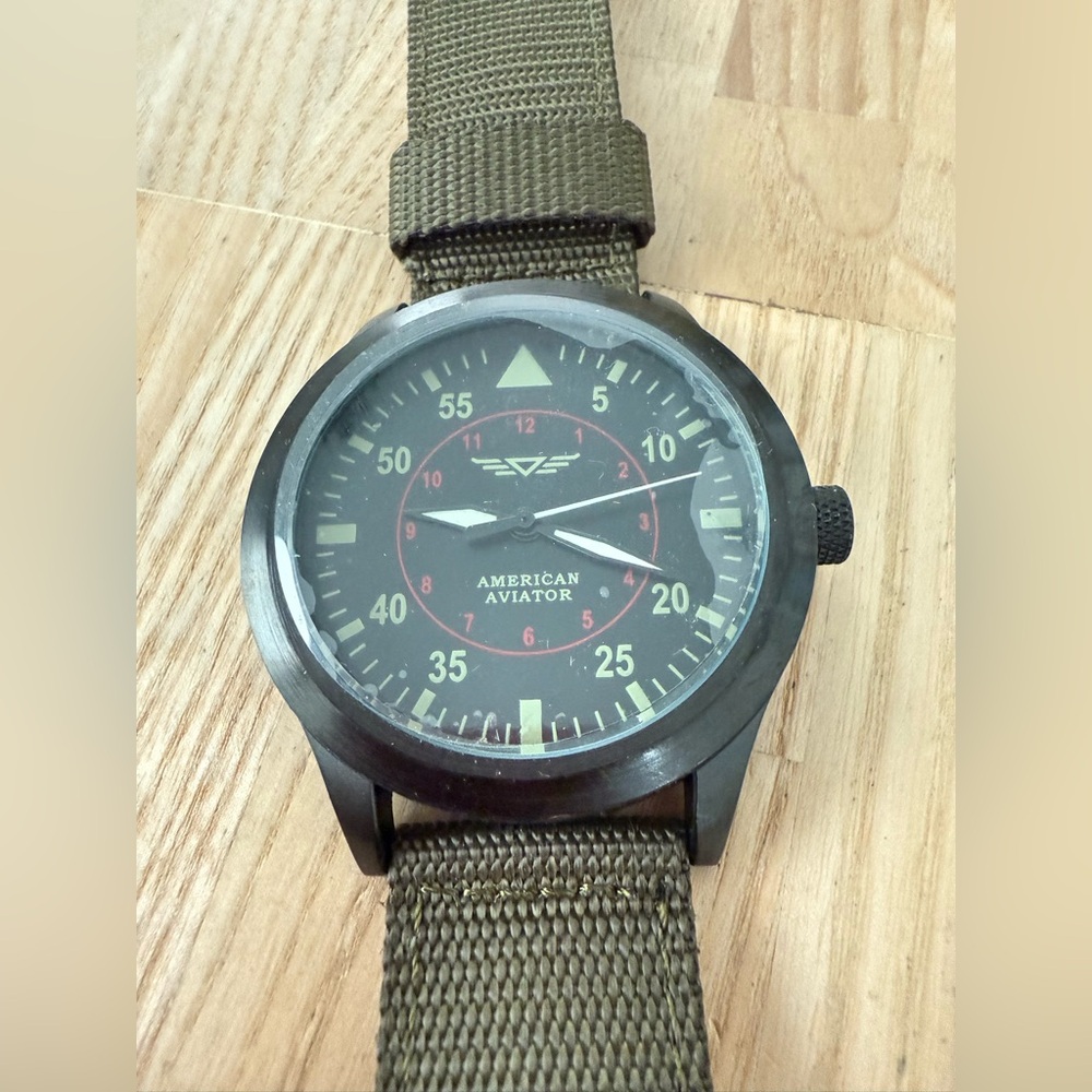 American aviator mens black and green watch NEW BATTERY